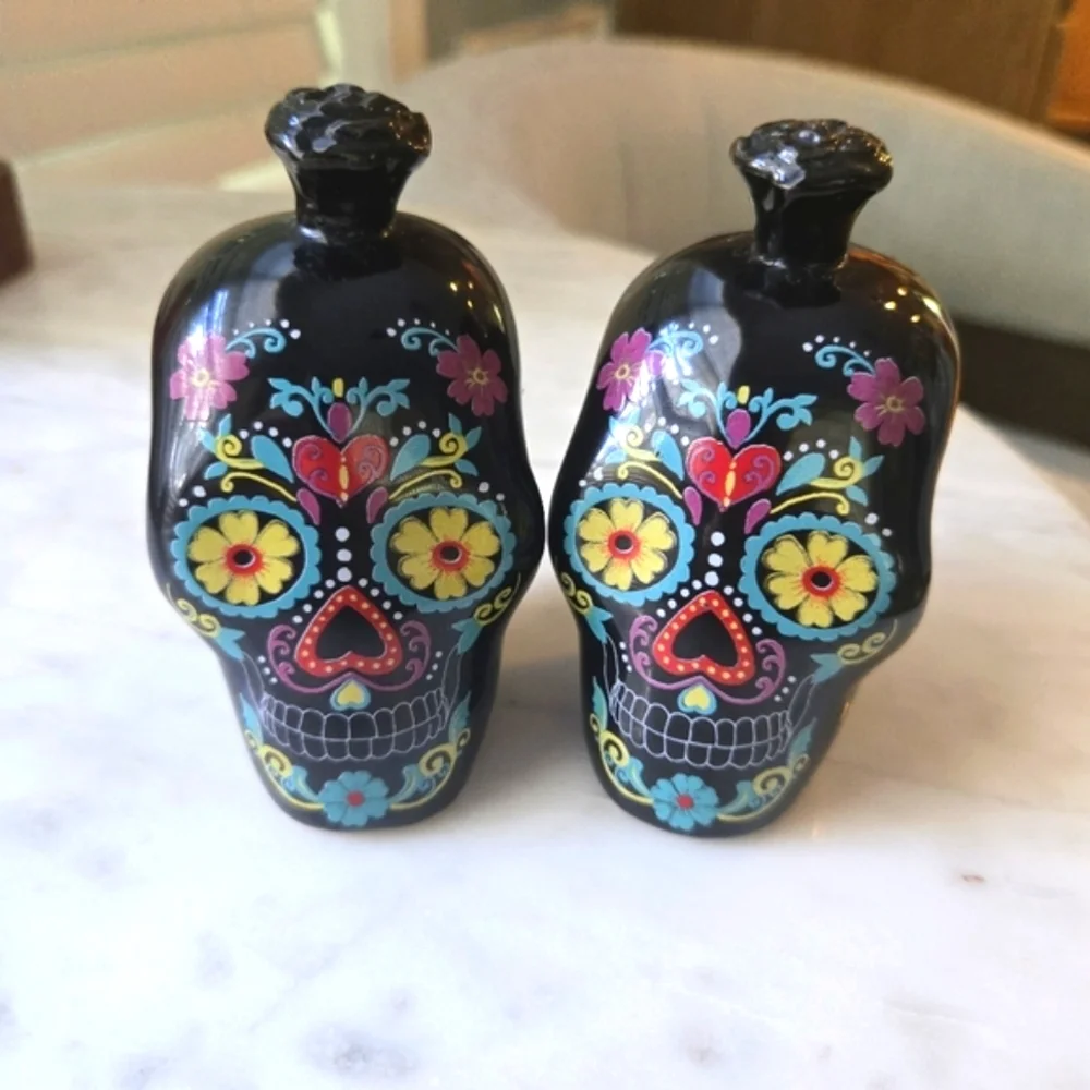 Day of the Dead Skull Salt & Pepper Shakers Set – Colorful Floral Design